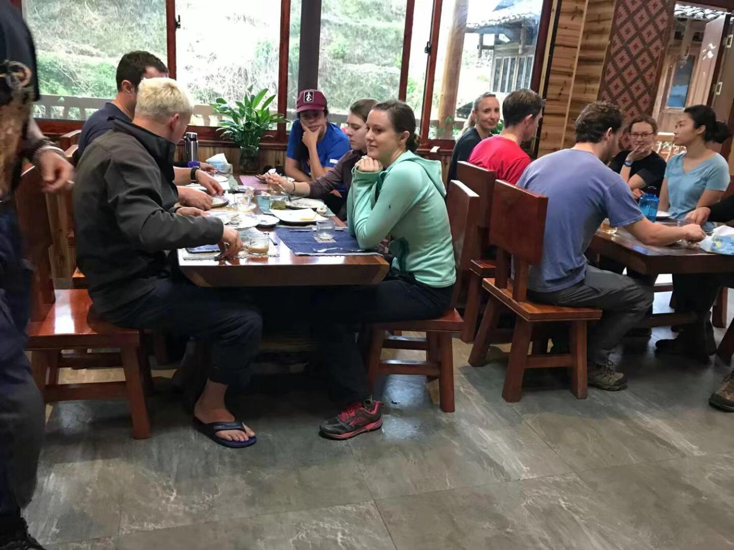 龙安酒店 龙胜 外观 照片
